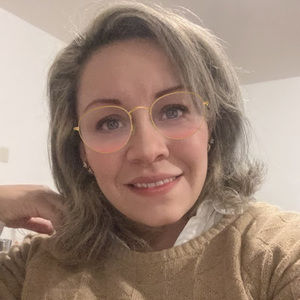 Meet your Posher, Carol jania